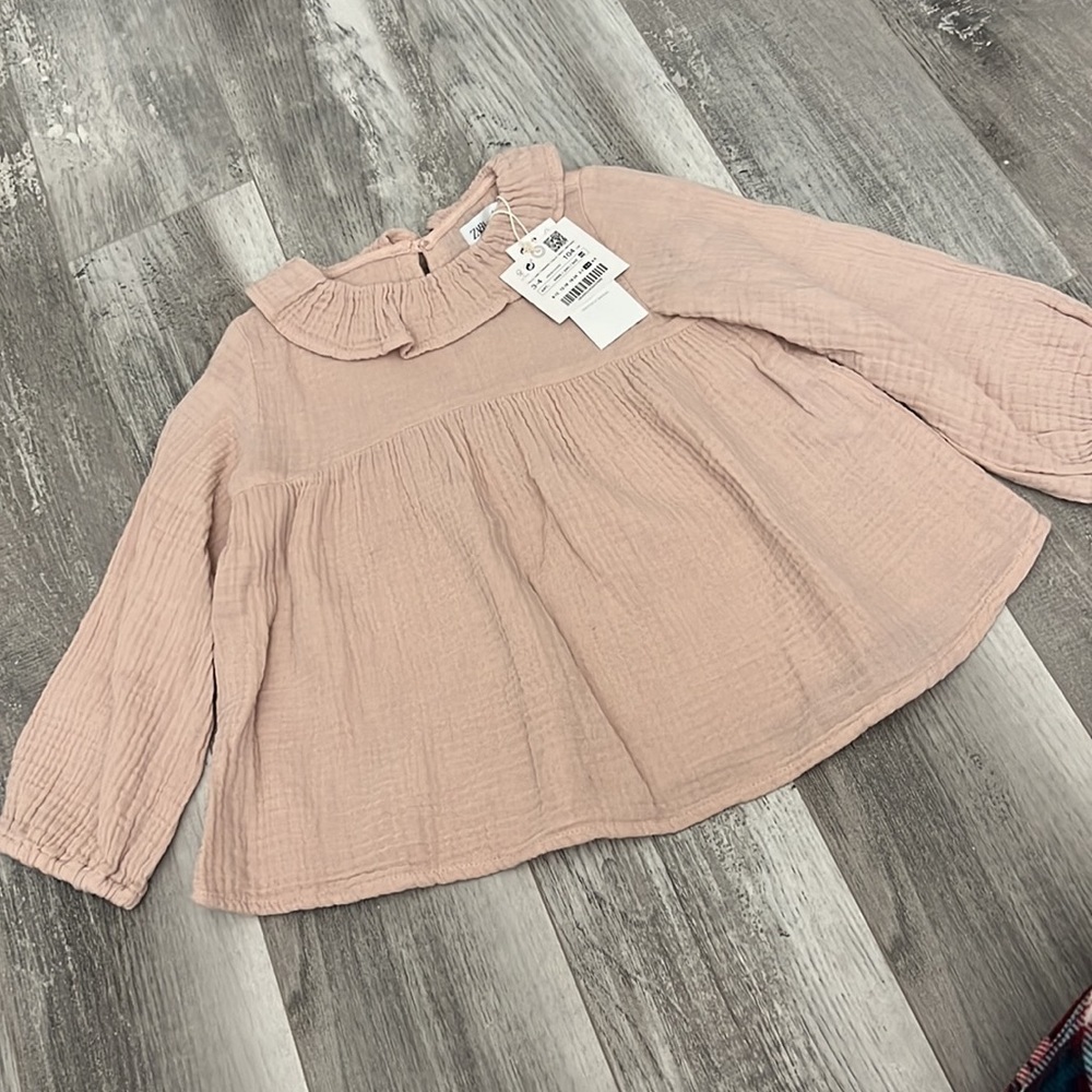 Zara Textured Ruffle Shirt - Picture 2 of 8